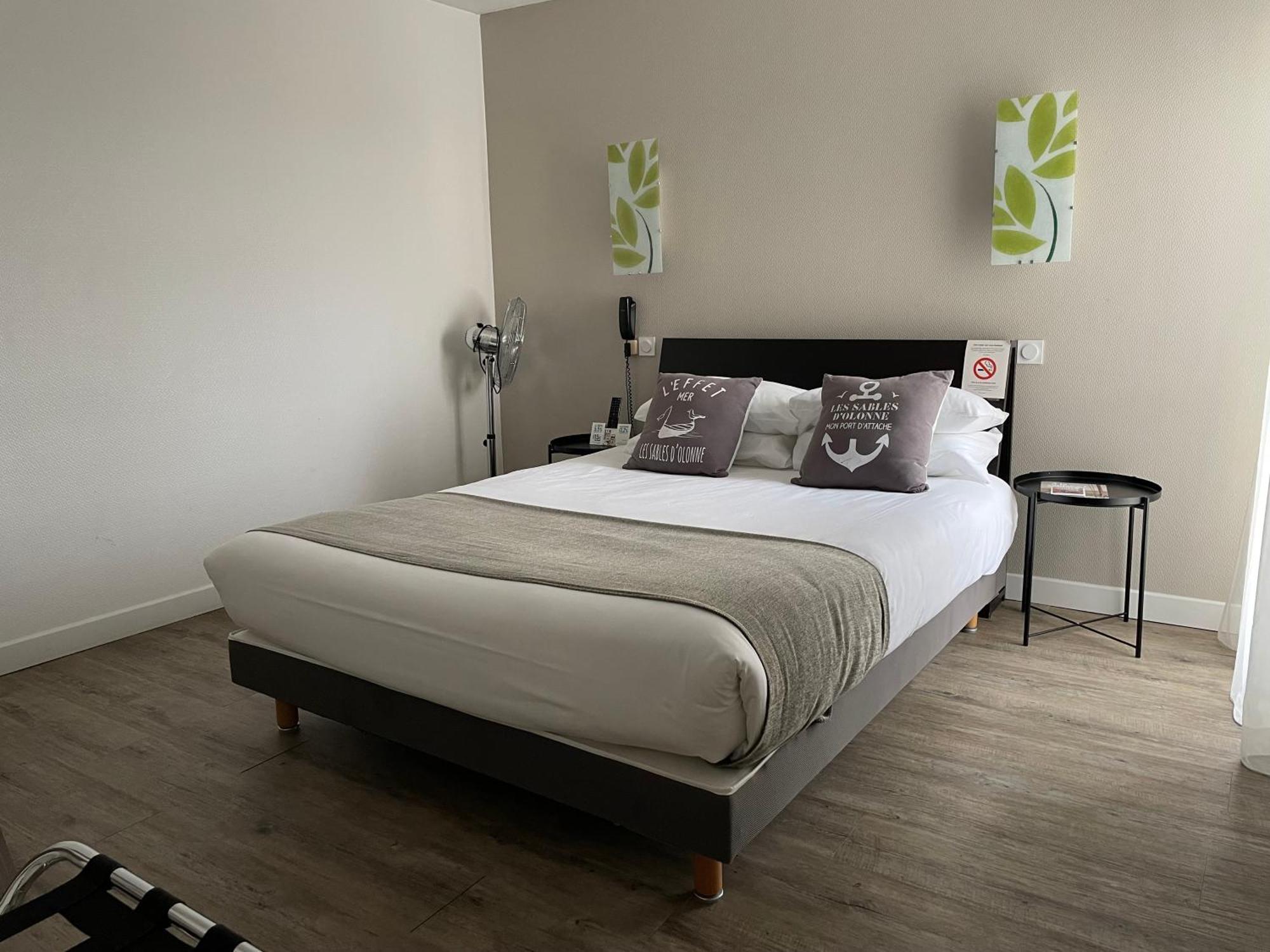 Cit'Hotel Le Chene Vert Les Sables-dʼOlonne Dış mekan fotoğraf
